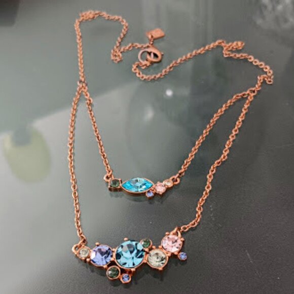 BANANA REPUBLIC Mod/Contemporary Gold Blue/Green/Turquoise Crystal Necklace - Picture 4 of 5